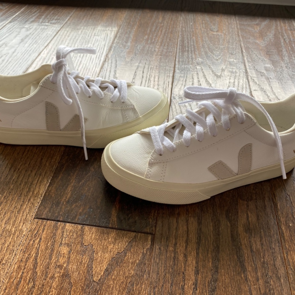 VEJA  Sneakers- Women's- Worn only 2x